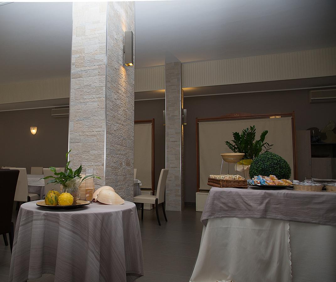 Hotel Umberto Розолина-Маре Экстерьер фото